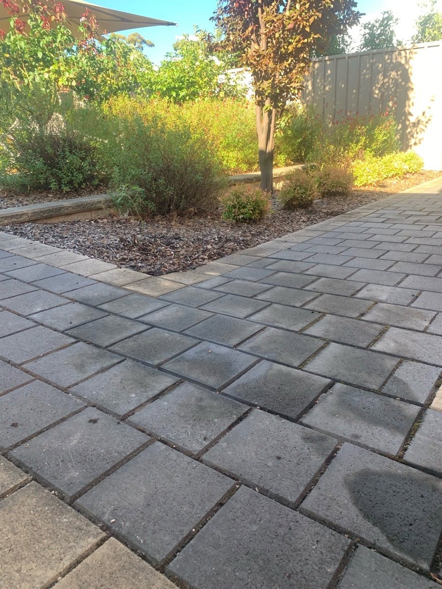 outside-walkway-